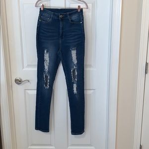 Super skinny destroyed jeans
